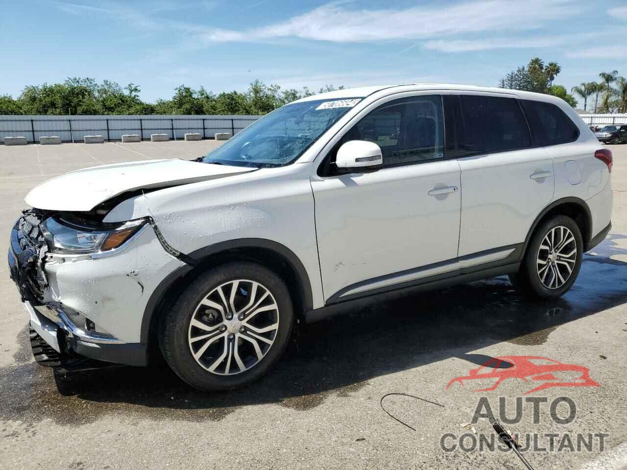 MITSUBISHI OUTLANDER 2018 - JA4AD3A30JZ039827