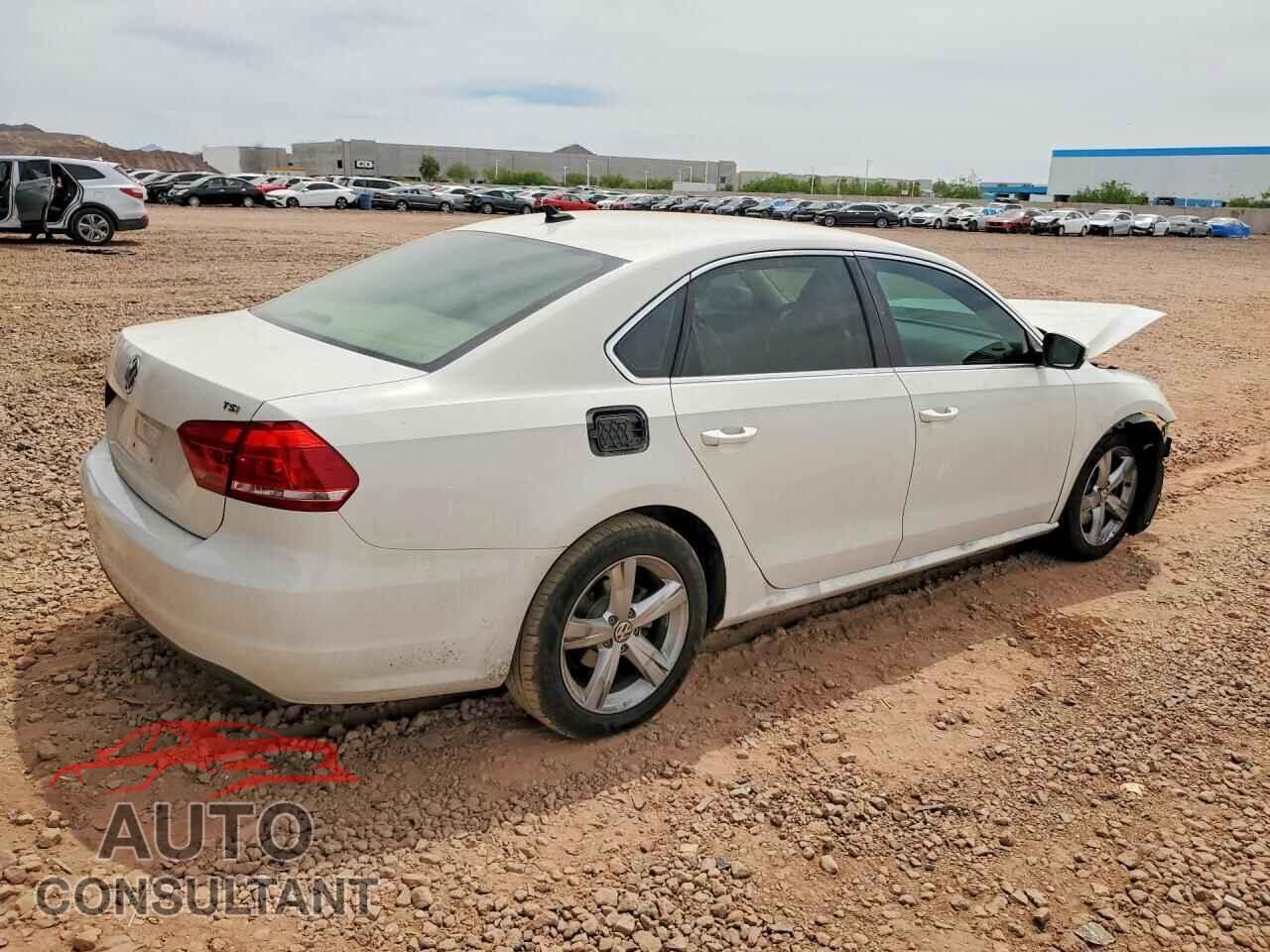 VOLKSWAGEN PASSAT 2015 - 1VWAT7A36FC093365