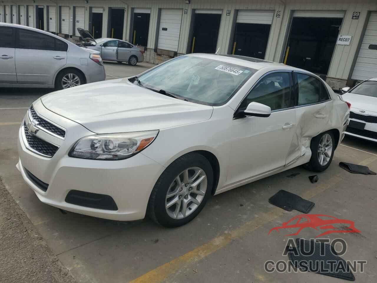 CHEVROLET MALIBU 2013 - 1G11D5RR4DF107538