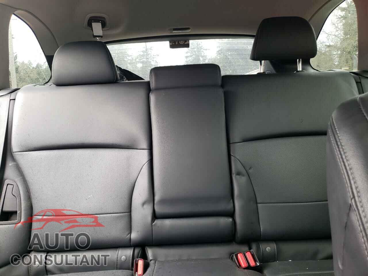 SUBARU OUTBACK 2016 - 4S4BSALC7G3242142