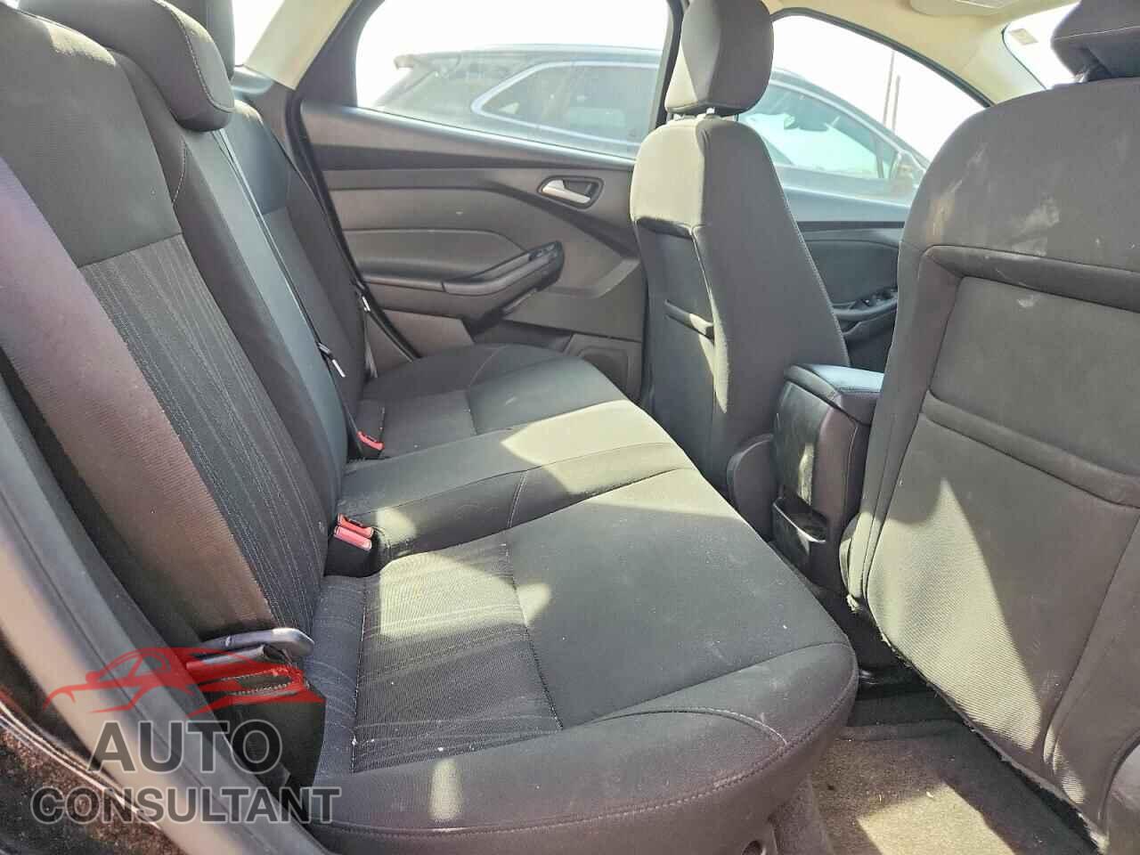 FORD FOCUS 2016 - 1FADP3F29GL385371