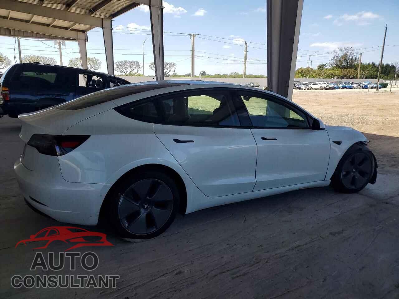 TESLA MODEL 3 2021 - 5YJ3E1EA4MF096227