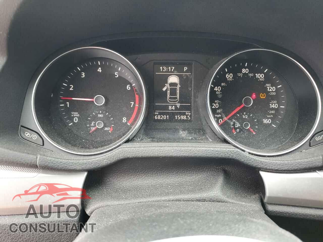 VOLKSWAGEN PASSAT 2017 - 1VWAT7A31HC006376