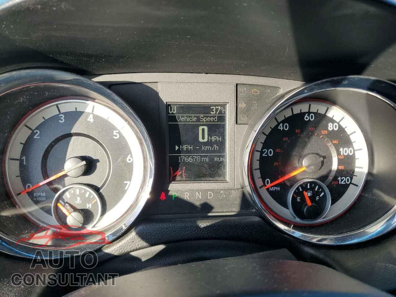 DODGE CARAVAN 2011 - 2D4RN5DG2BR727858