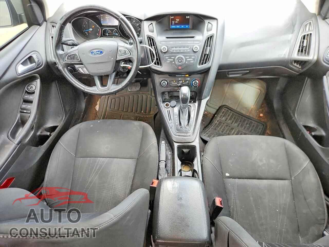 FORD FOCUS 2015 - 1FADP3F25FL323626