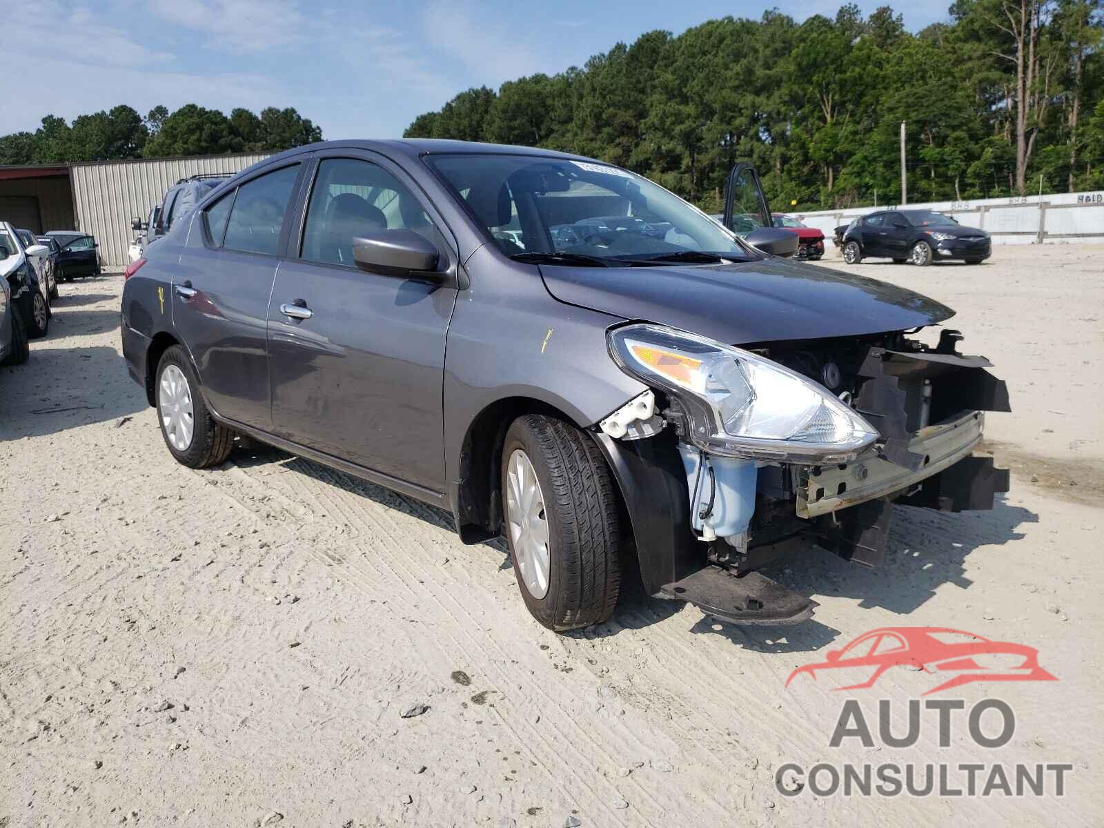 NISSAN VERSA 2018 - 3N1CN7AP3JL820616
