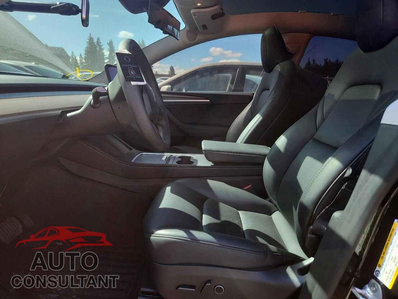 TESLA MODEL Y 2024 - 7SAYGDEE7RF201728