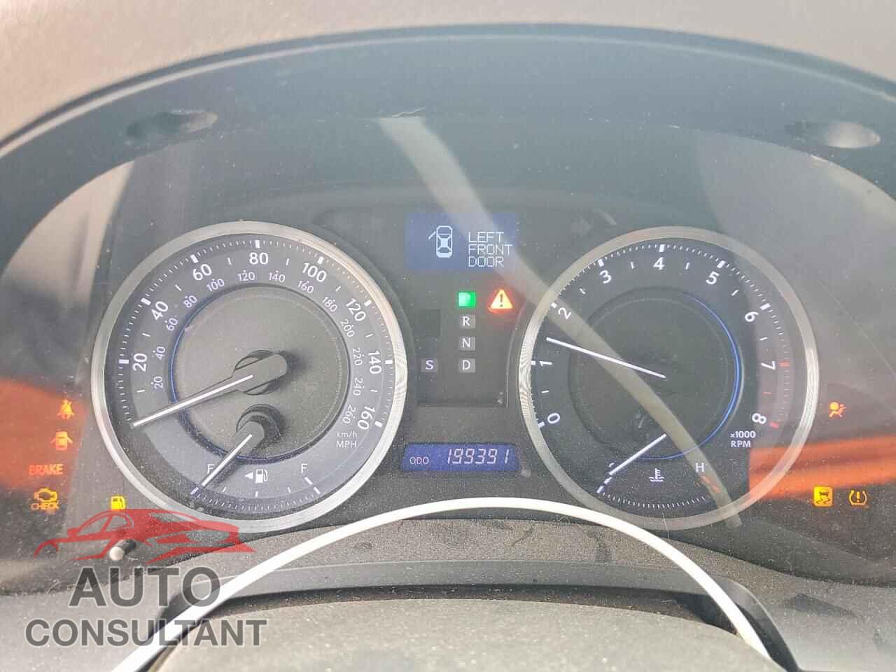 LEXUS IS 2011 - JTHBF5C24B5135083