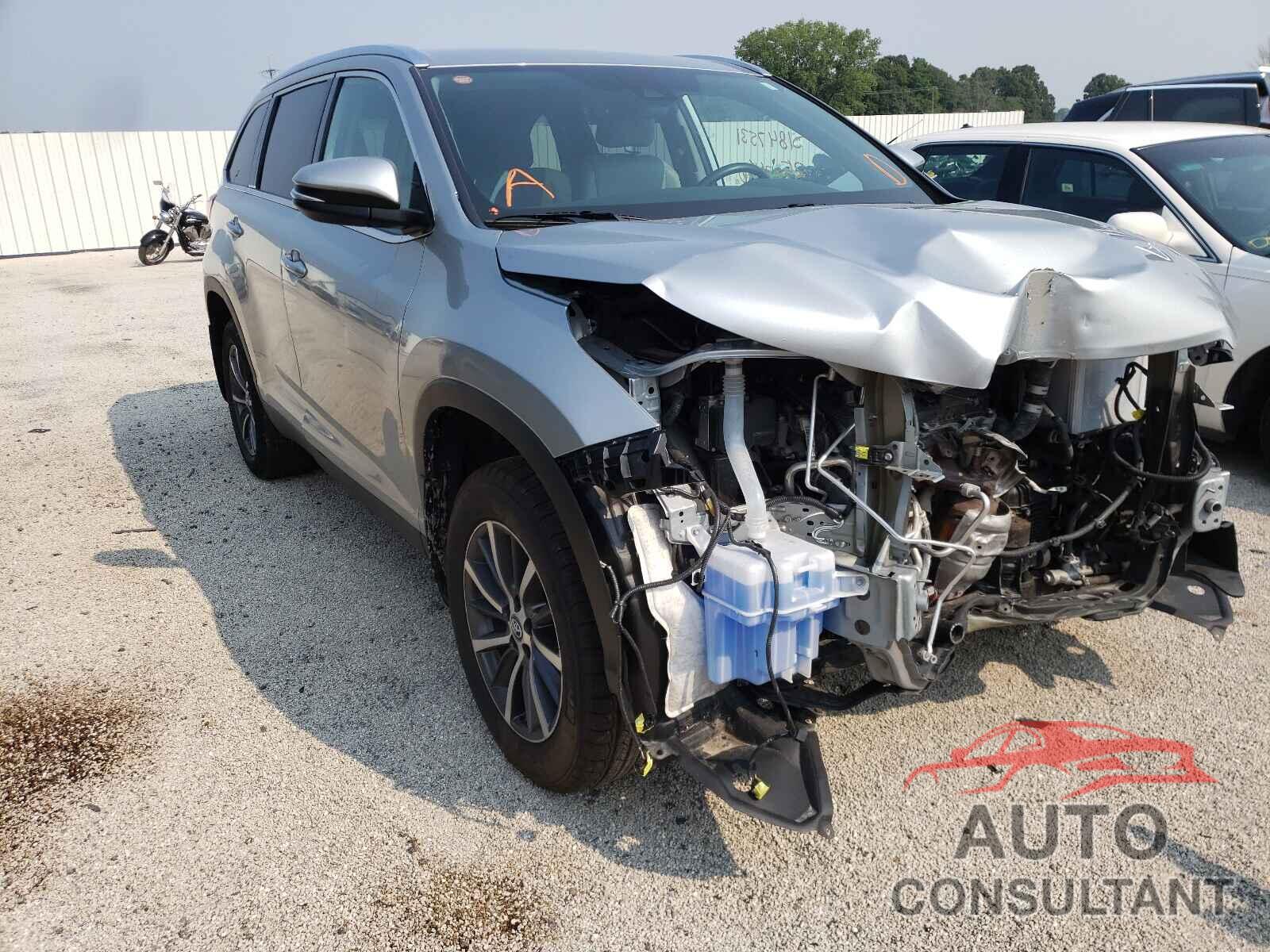 TOYOTA HIGHLANDER 2019 - 5TDJZRFH9KS580053