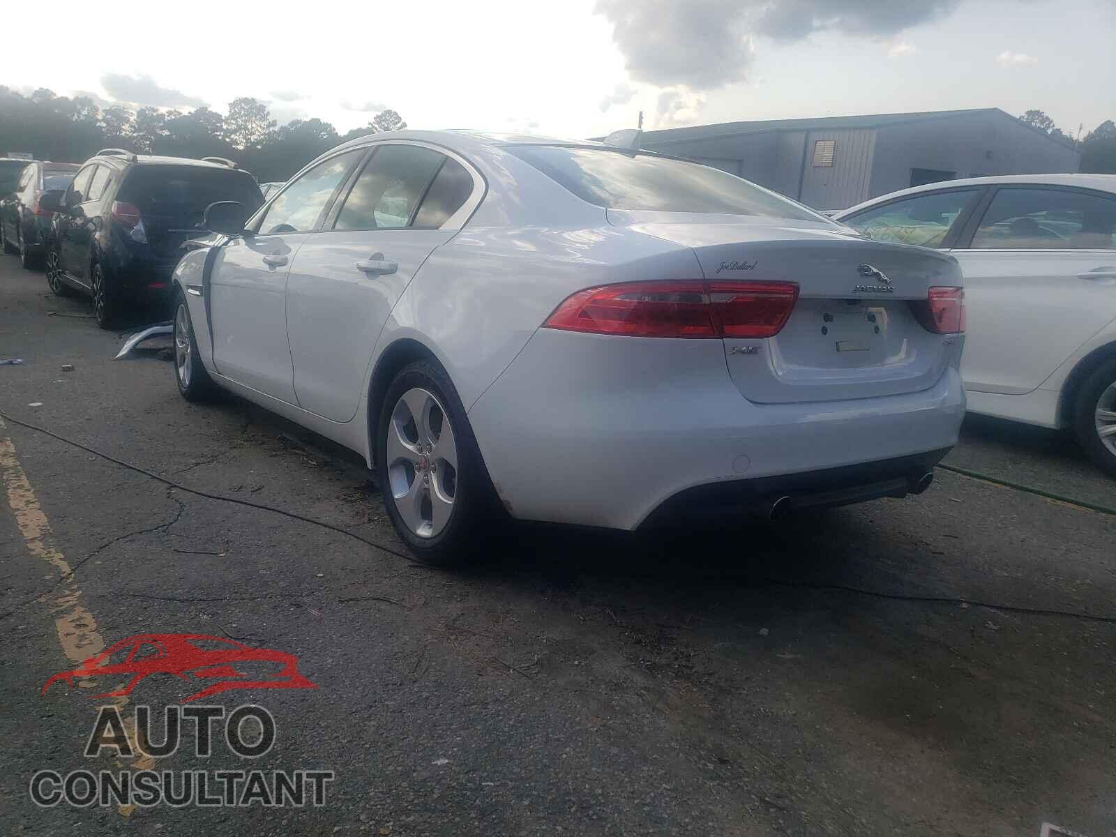 JAGUAR XE 2017 - SAJAR4BG8HA976501