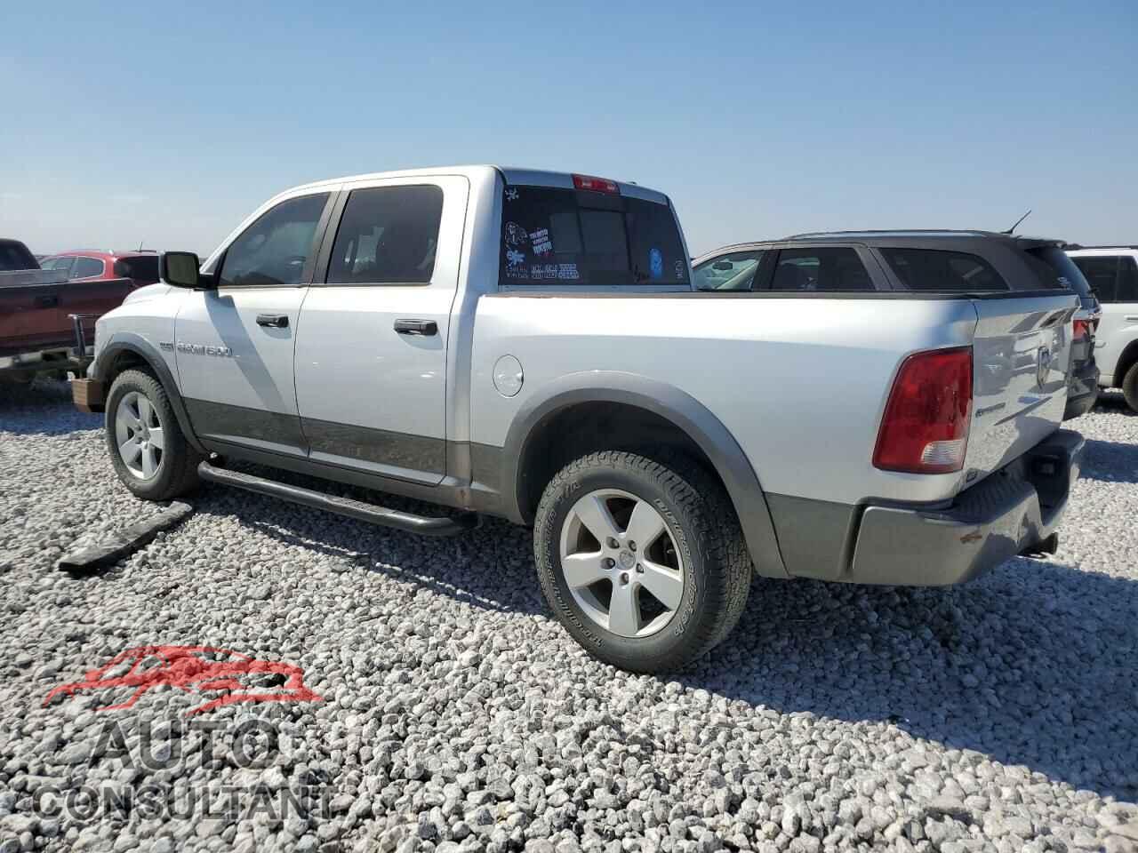 DODGE RAM 1500 2012 - 1C6RD7LT3CS247653