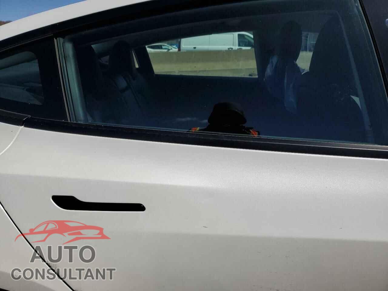 TESLA MODEL 3 2022 - 5YJ3E1EA2NF121501