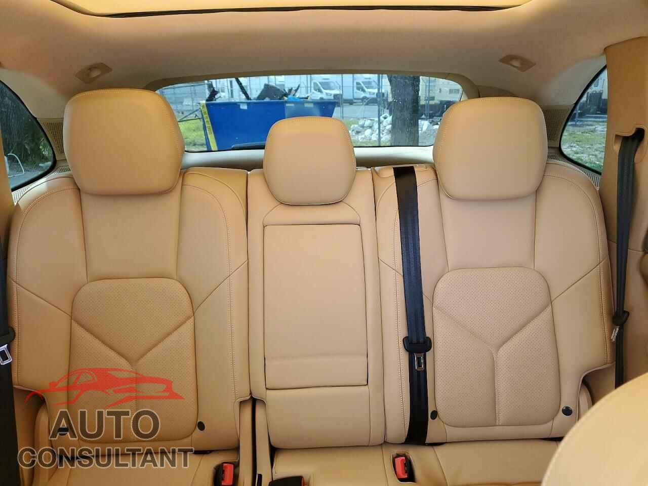 PORSCHE CAYENNE 2013 - WP1AA2A26DLA01895