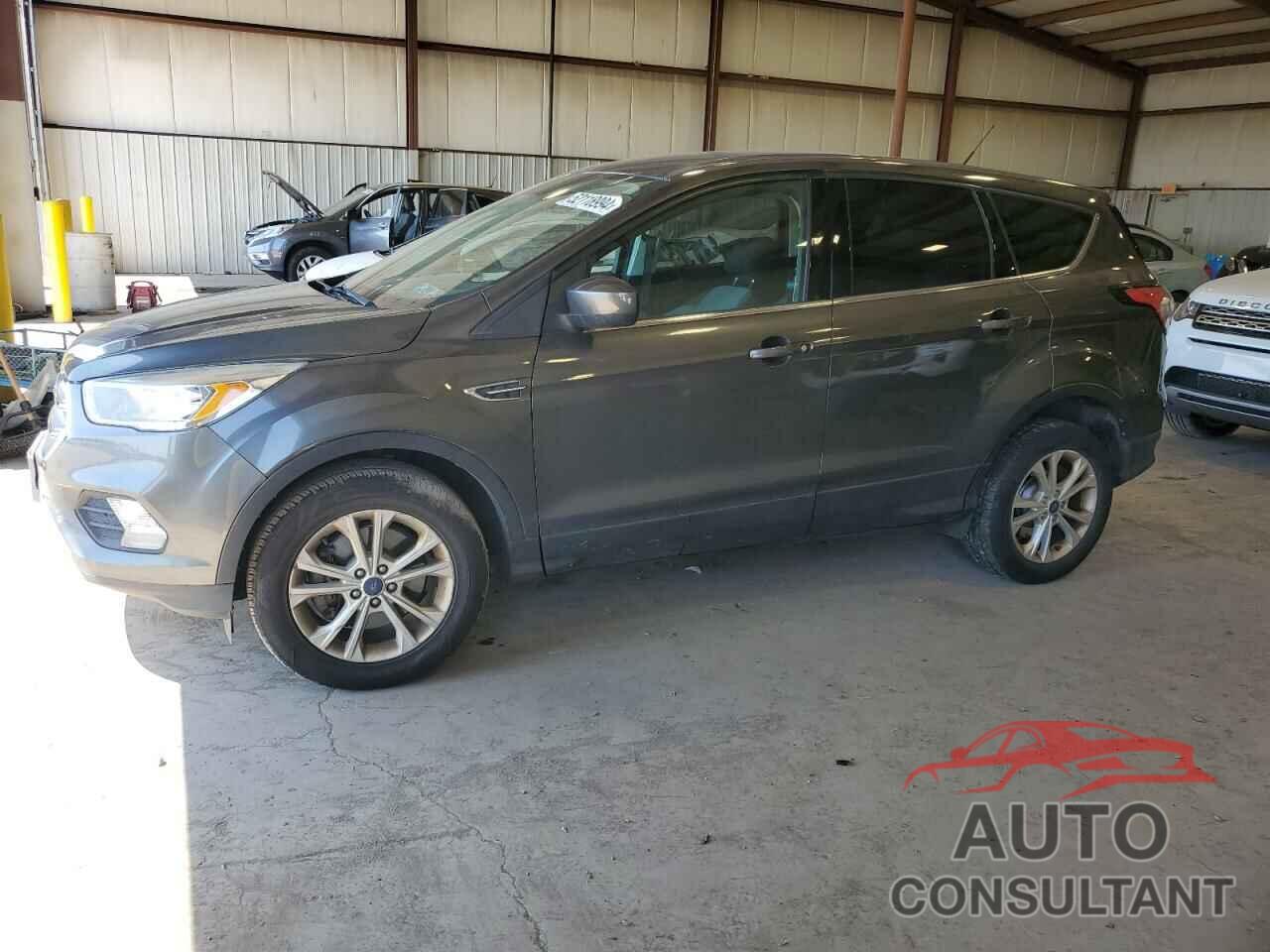 FORD ESCAPE 2017 - 1FMCU9GD8HUC41982