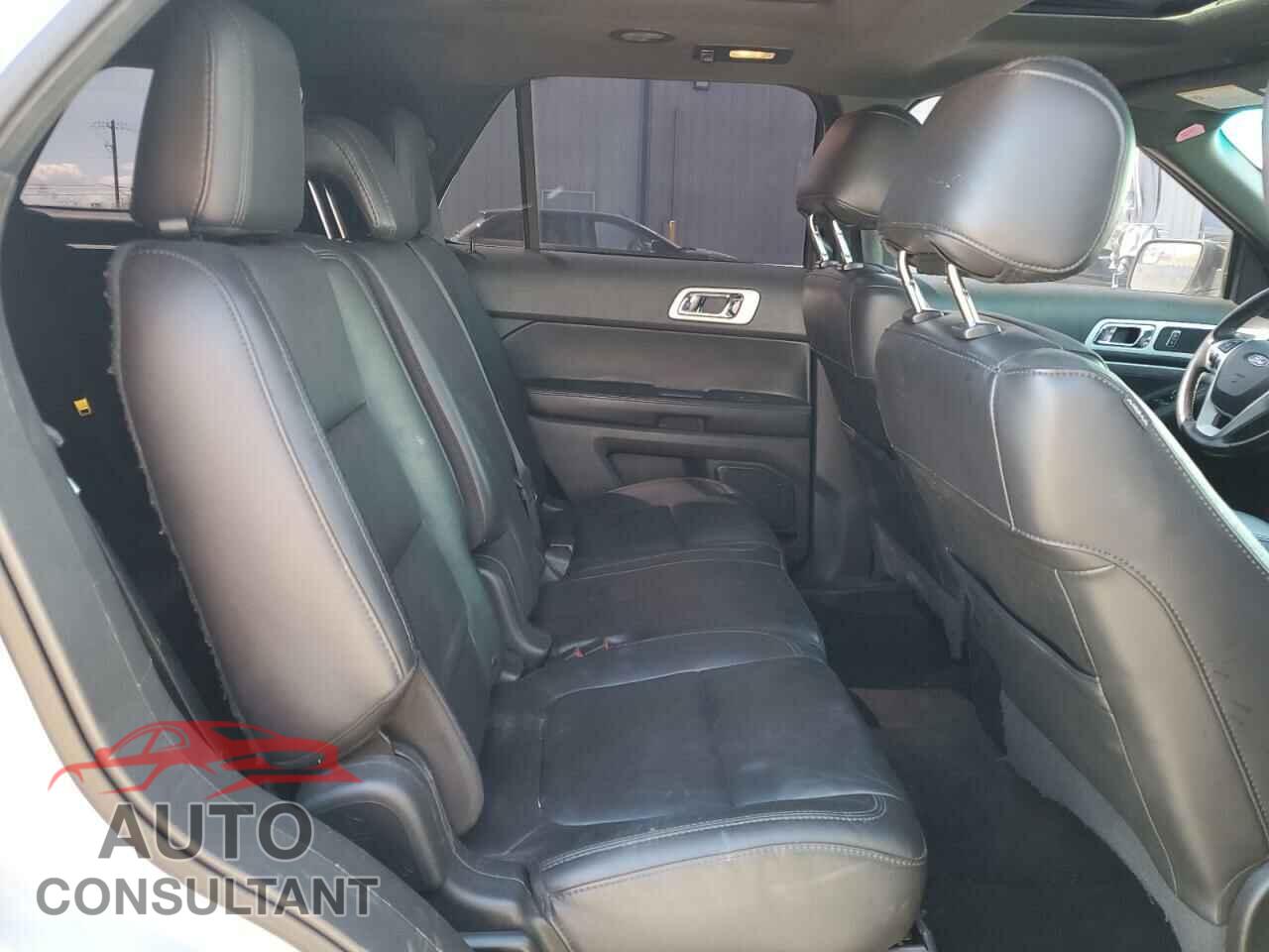FORD EXPLORER 2015 - 1FM5K7D88FGC22418