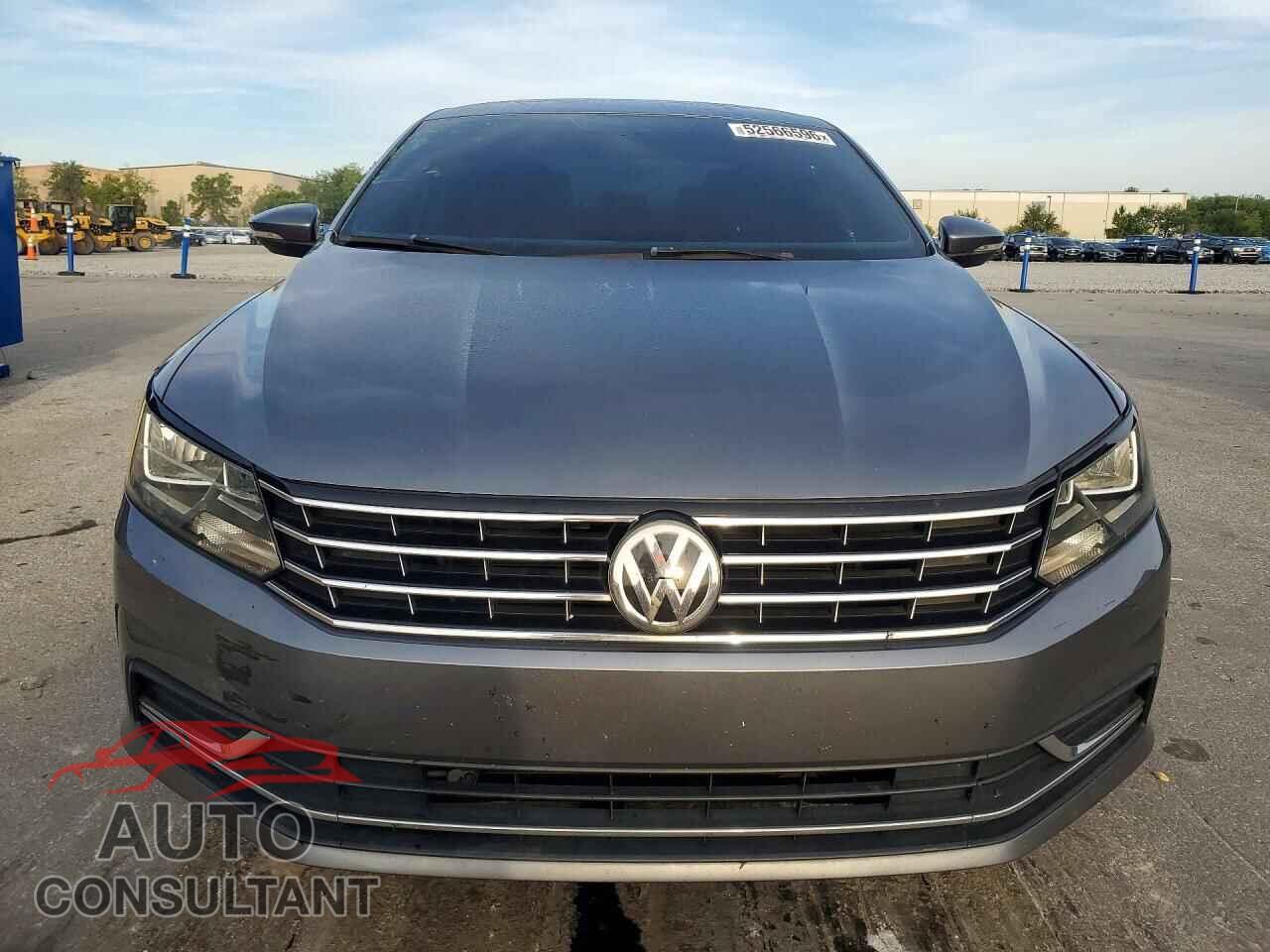 VOLKSWAGEN PASSAT 2016 - 1VWBT7A35GC013169