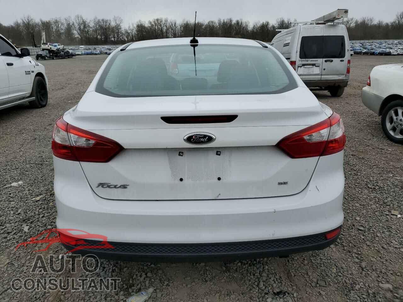 FORD FOCUS 2014 - 1FADP3F2XEL434882
