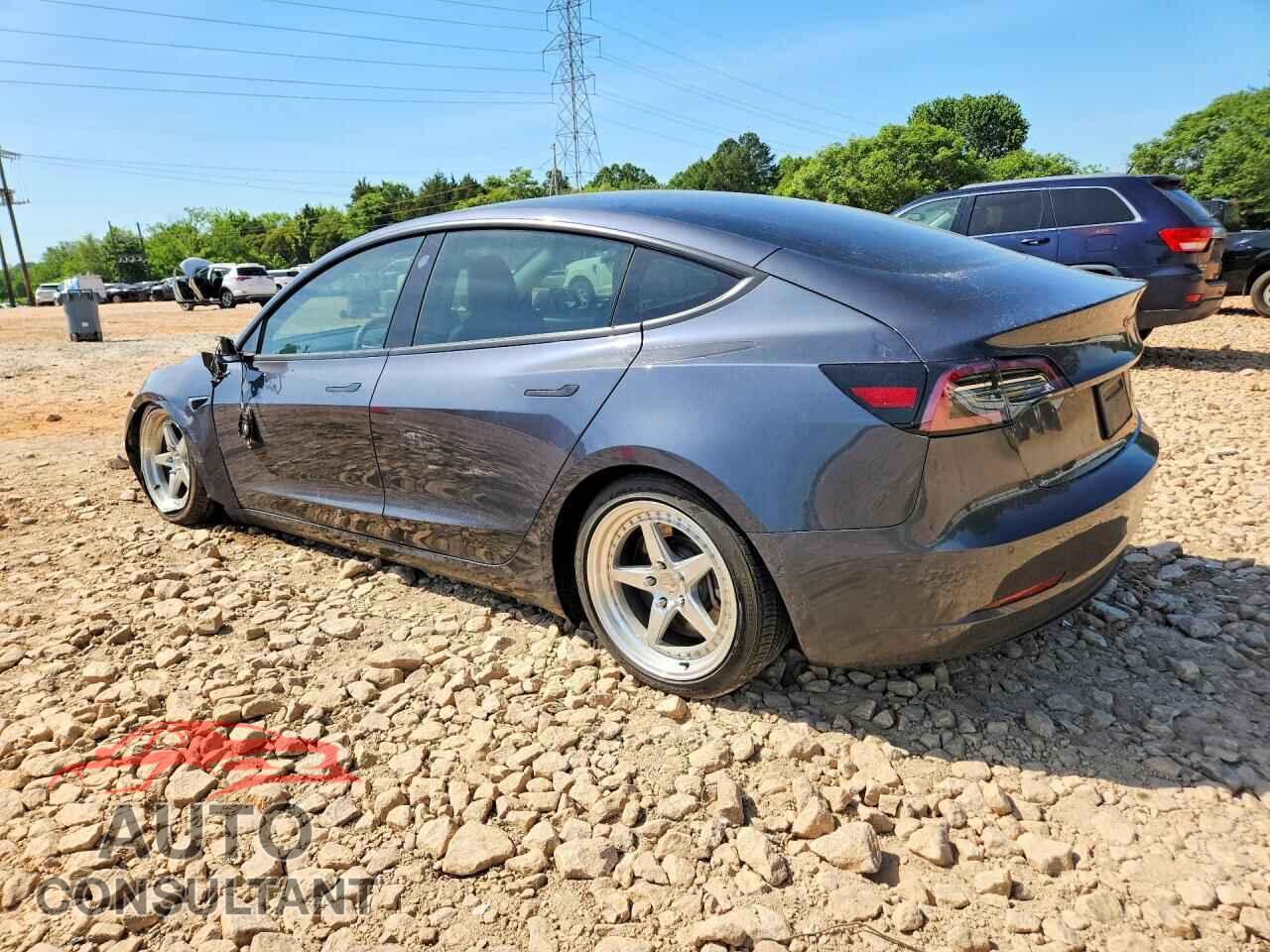 TESLA MODEL 3 2020 - 5YJ3E1EC8LF586203
