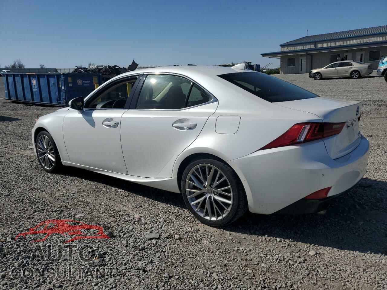 LEXUS IS 2016 - JTHBA1D24G5023087