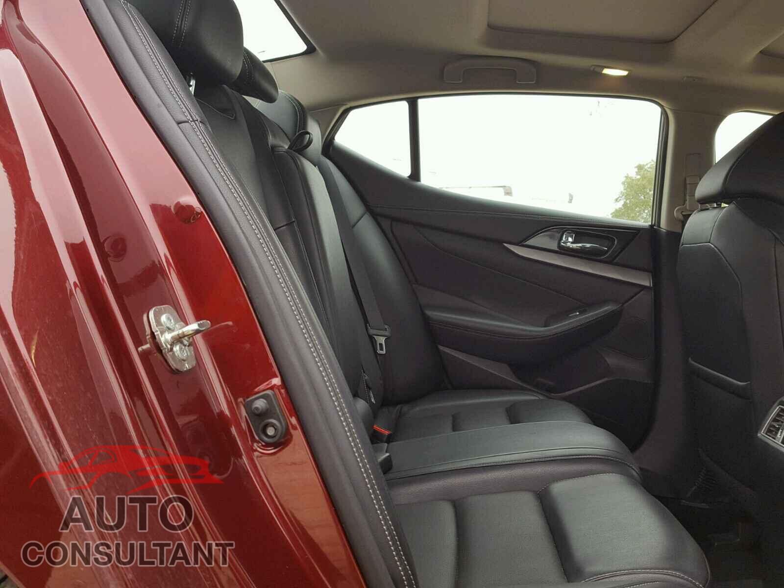 NISSAN MAXIMA 2017 - 1N4AA6AP1HC425744