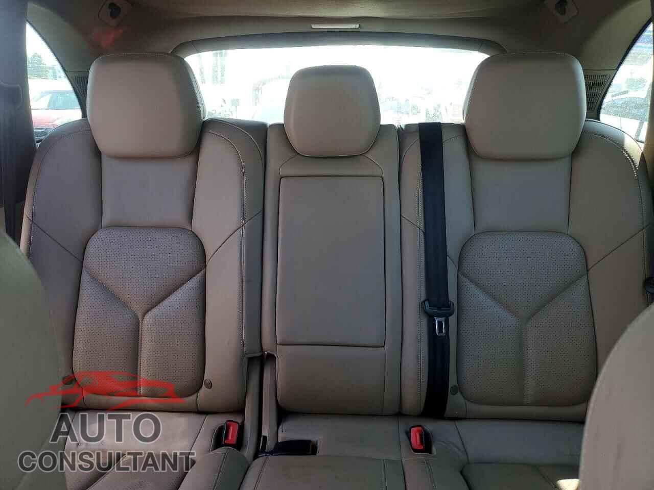 PORSCHE CAYENNE 2013 - WP1AA2A24DLA05718