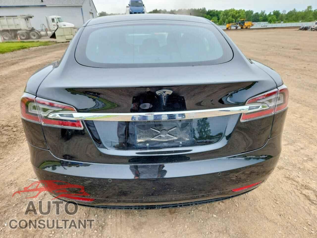 TESLA MODEL S 2017 - 5YJSA1E28HF233076