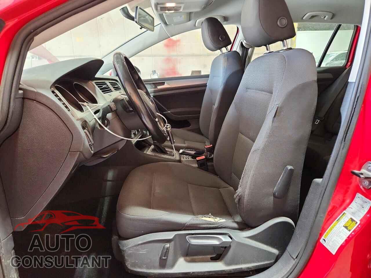 VOLKSWAGEN GOLF 2017 - 3VW017AUXHM515536