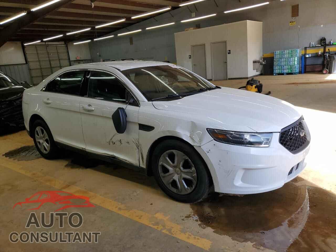 FORD TAURUS 2017 - 1FAHP2MK2HG130991