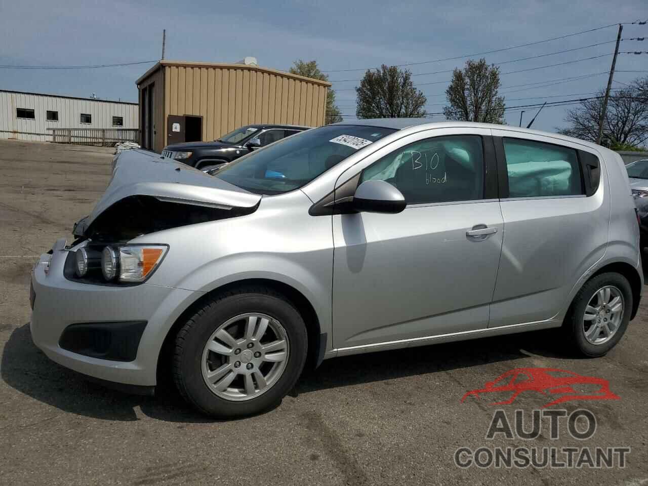 CHEVROLET SONIC 2012 - 1G1JC6SH0C4223517