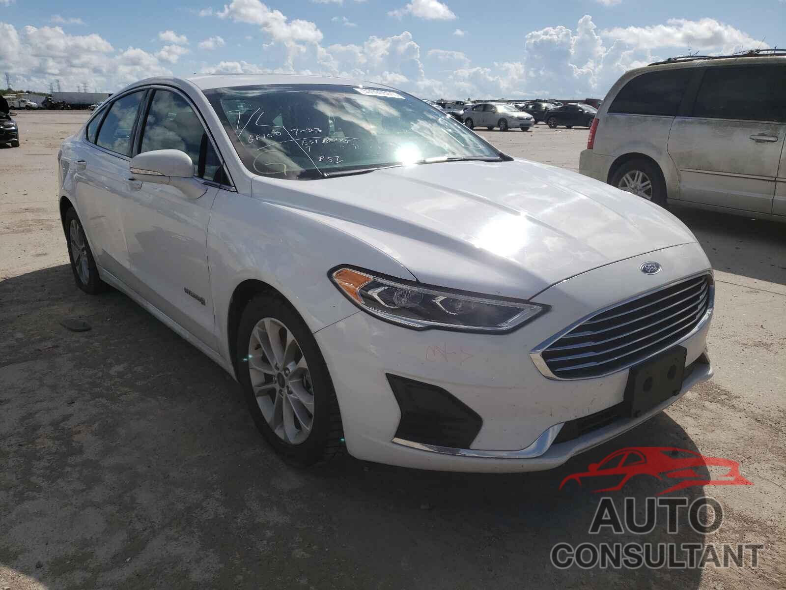 FORD FUSION 2019 - 3FA6P0MU0KR181113