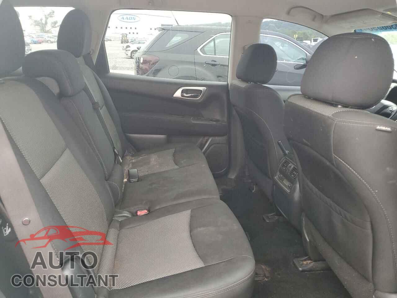 NISSAN PATHFINDER 2017 - 5N1DR2MM2HC657128