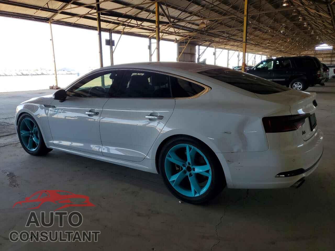 AUDI A5 2018 - WAUCNCF51JA009074