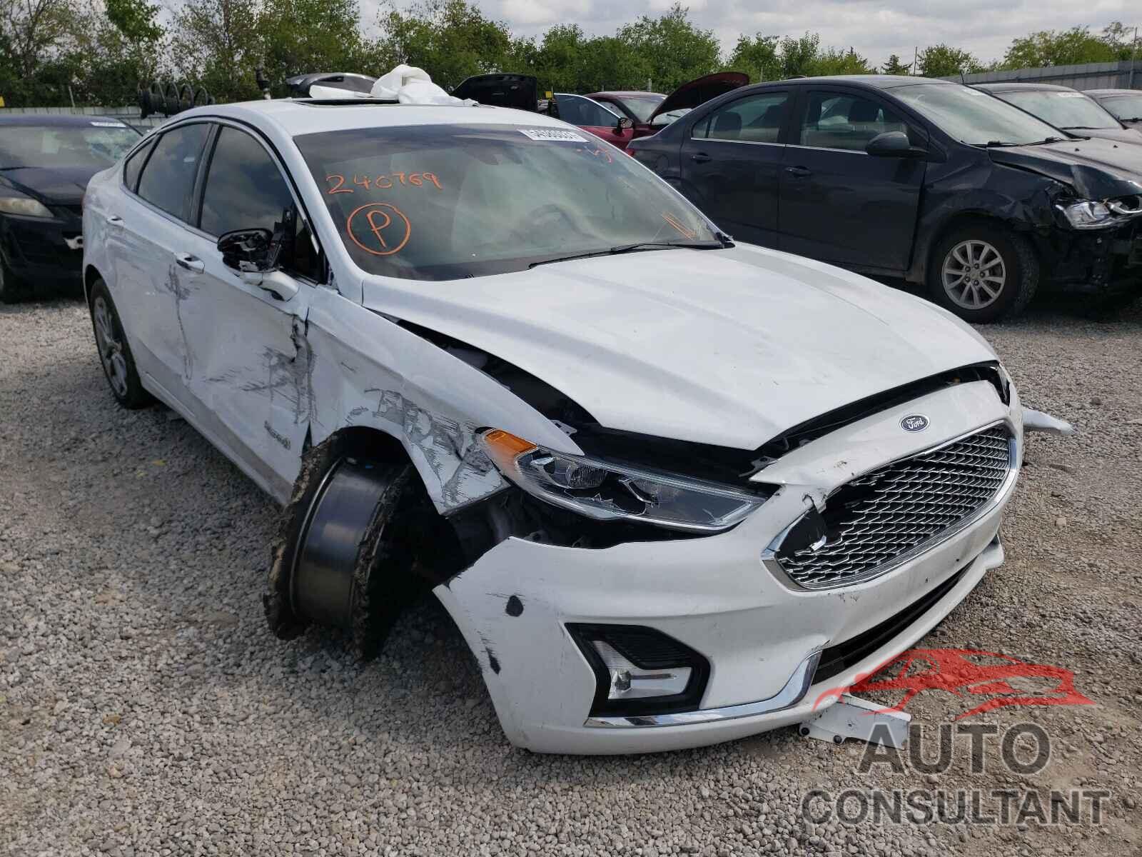 FORD FUSION 2019 - 3FA6P0RU6KR240769