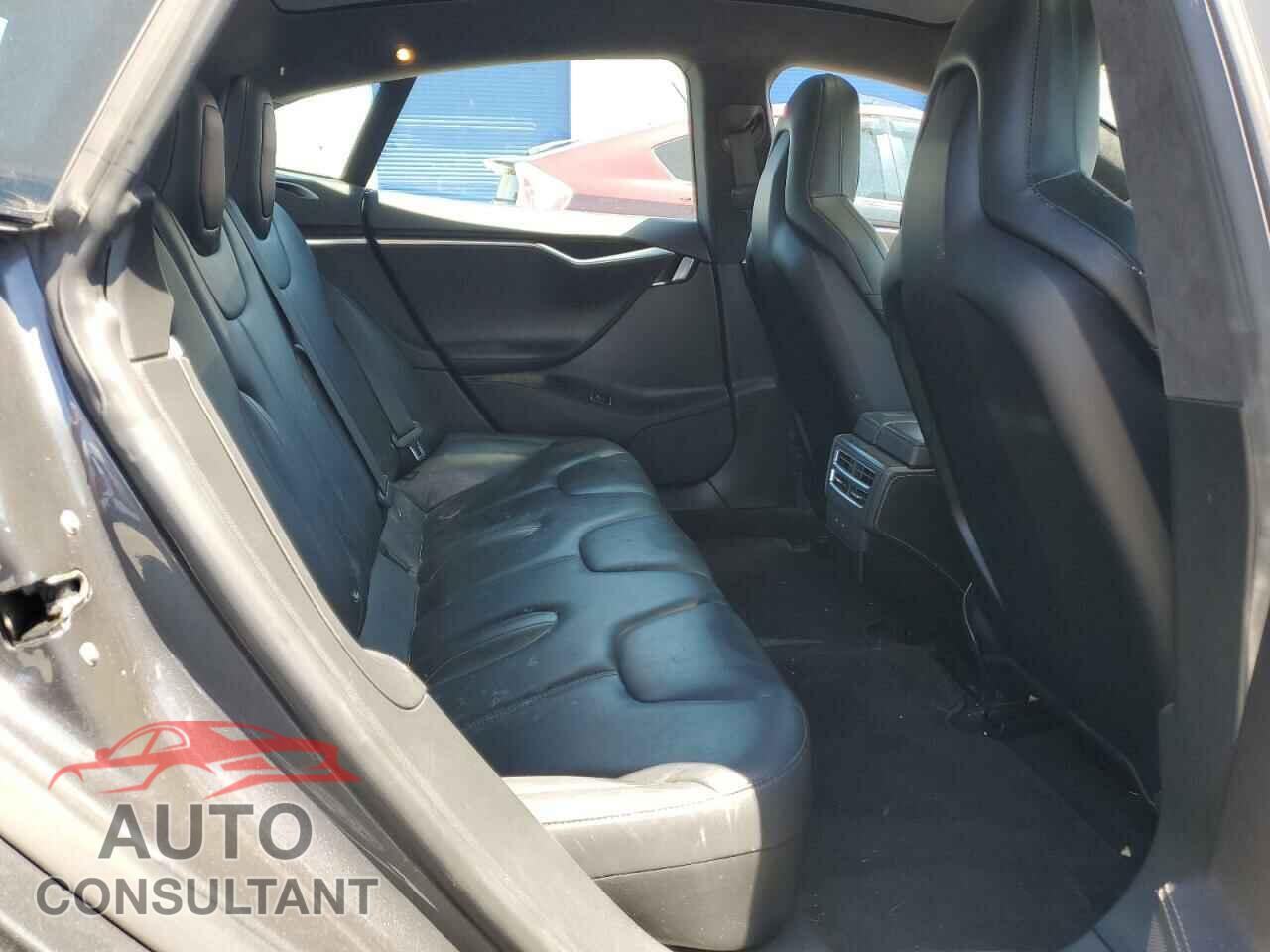 TESLA MODEL S 2016 - 5YJSA1E12GF175777