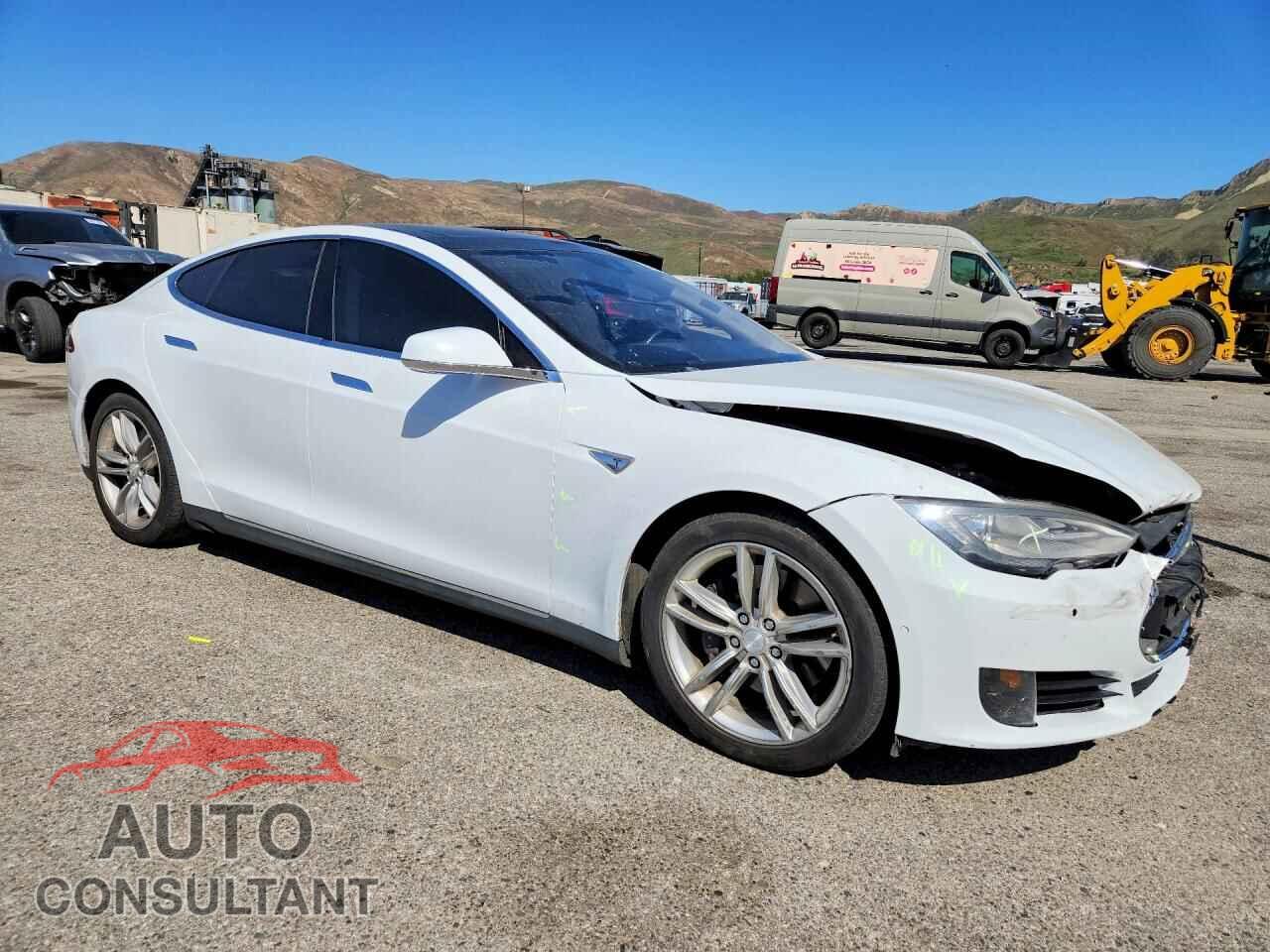 TESLA MODEL S 2015 - 5YJSA1E23FF109097