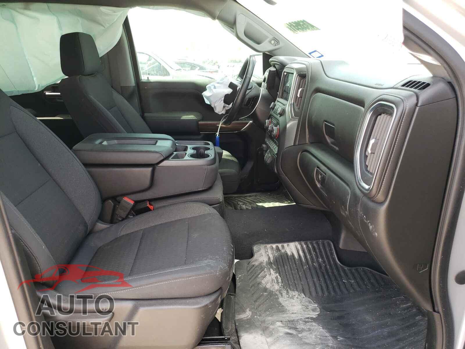 CHEVROLET SILVERADO 2019 - 1GCPWCED2KZ186603