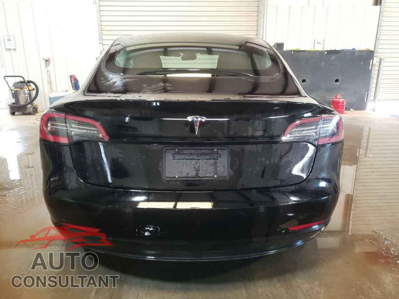 TESLA MODEL 3 2022 - 5YJ3E1EA4NF370608