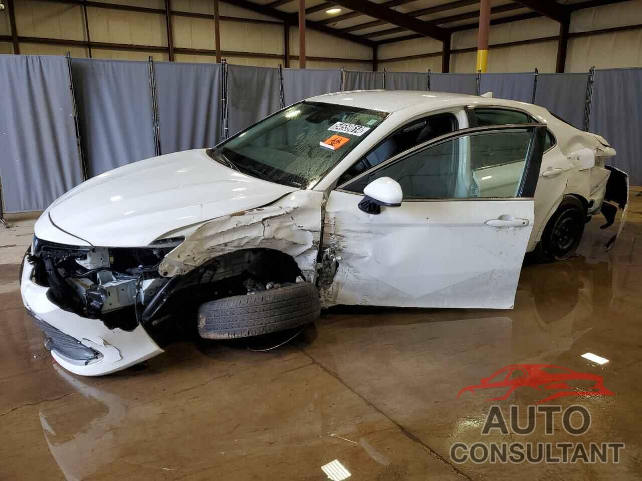 TOYOTA CAMRY 2022 - 4T1C31AK3NU586361
