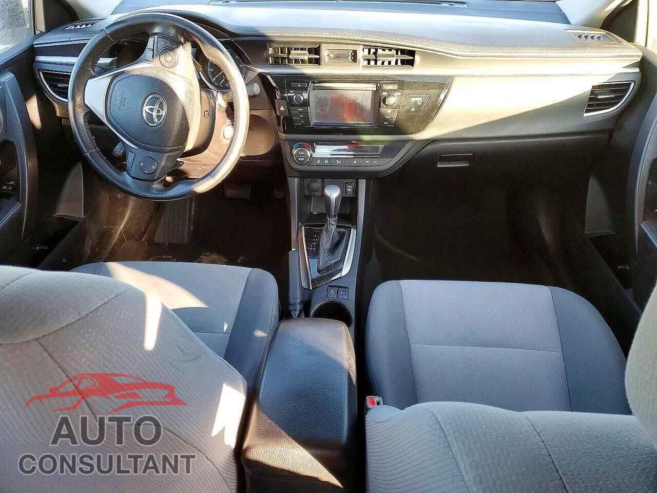 TOYOTA COROLLA 2015 - 2T1BURHEXFC330910