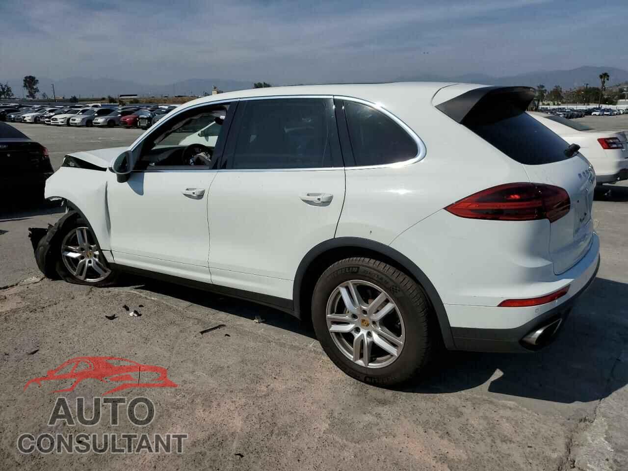 PORSCHE CAYENNE 2016 - WP1AA2A20GLA00567