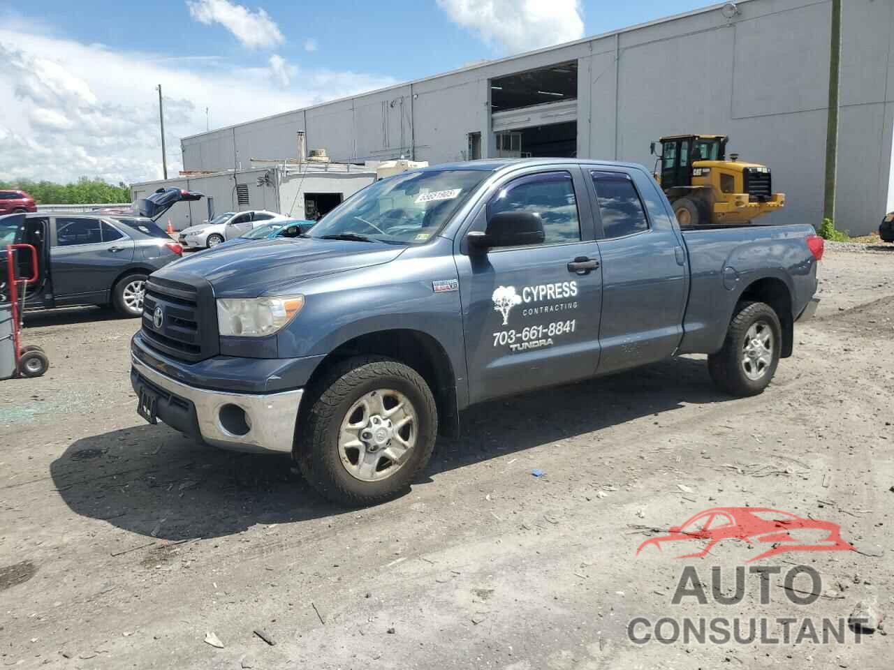 TOYOTA TUNDRA 2010 - 5TFUY5F10AX141277