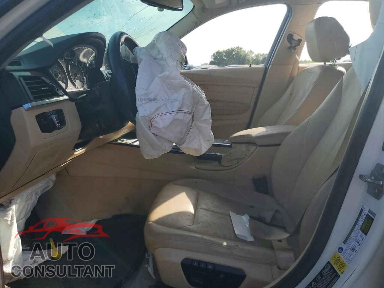 BMW 3 SERIES 2015 - WBA3B5C54FF961165