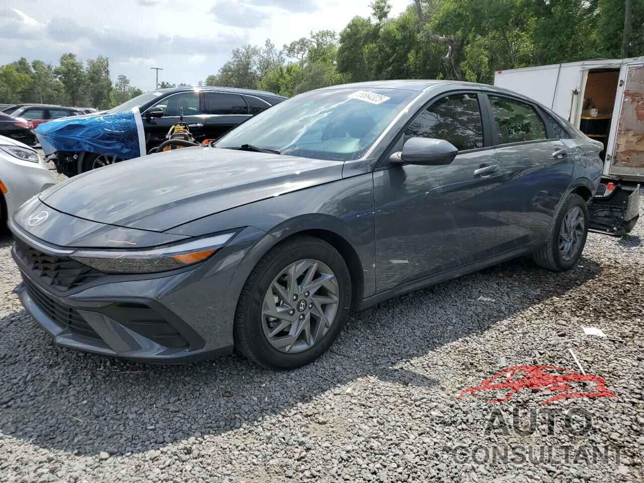 HYUNDAI ELANTRA 2024 - KMHLM4DG3RU755189