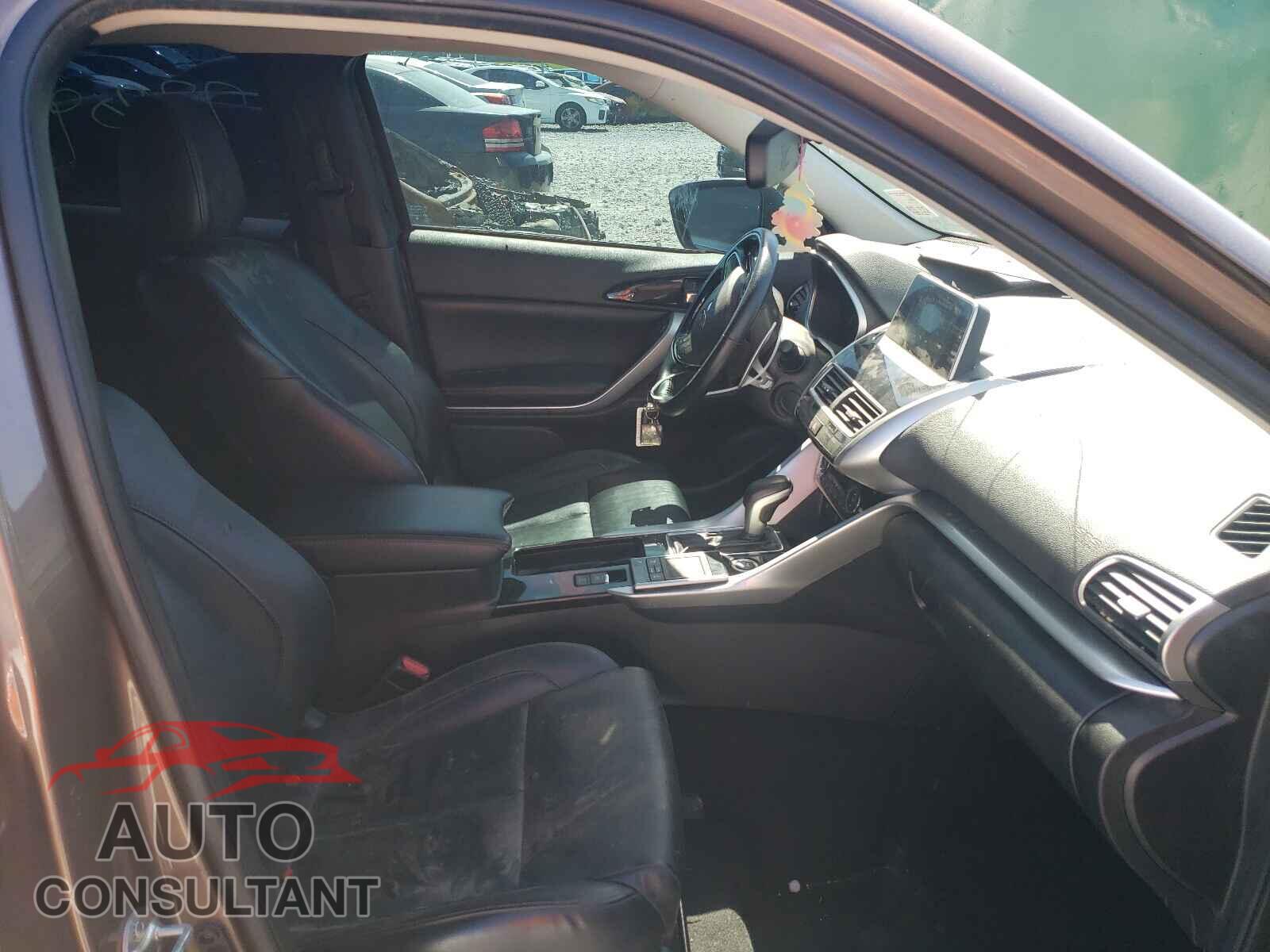 MITSUBISHI ECLIPSE 2019 - JA4AT5AA5KZ009589