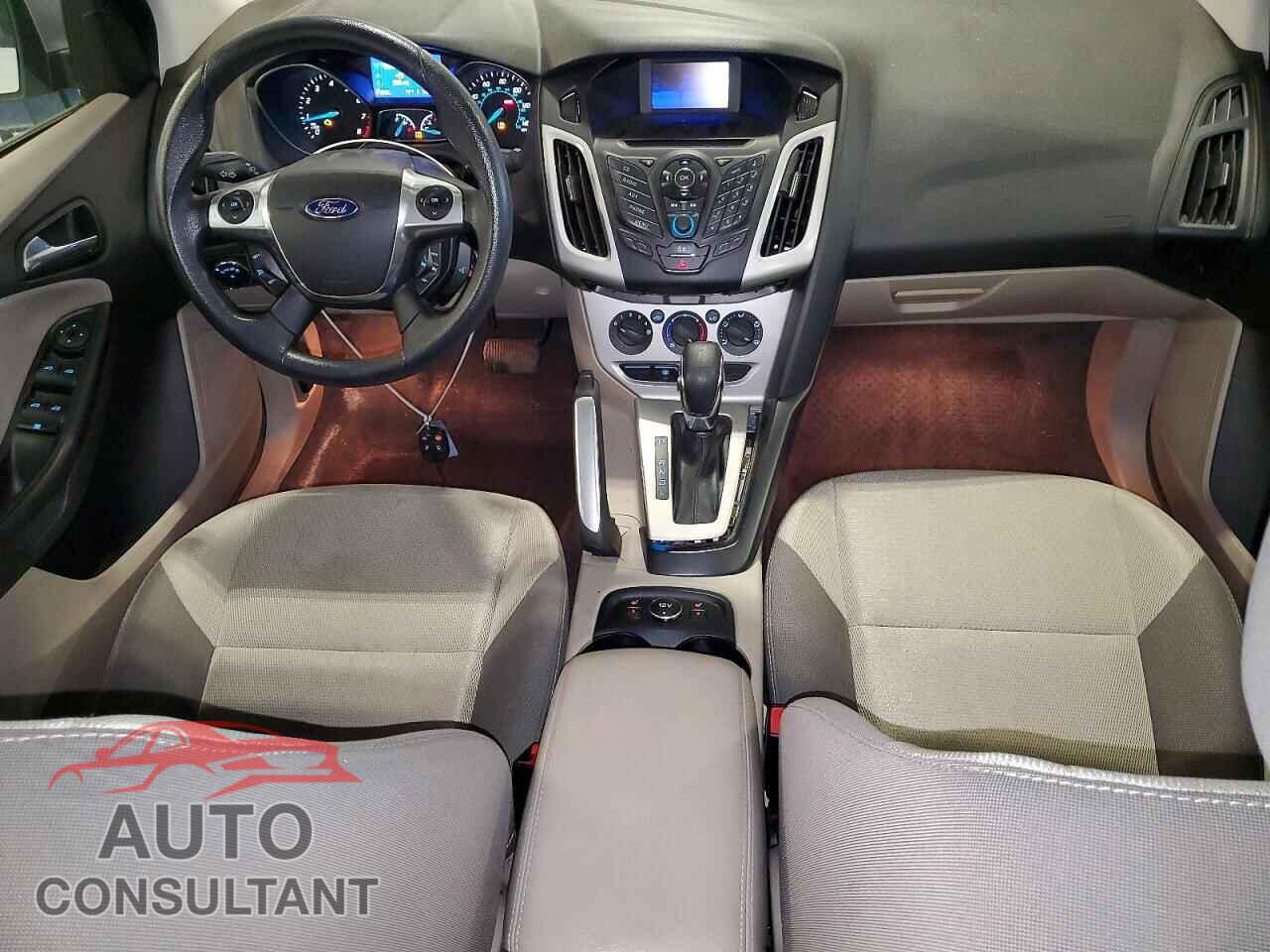 FORD FOCUS 2013 - 1FADP3F2XDL177494