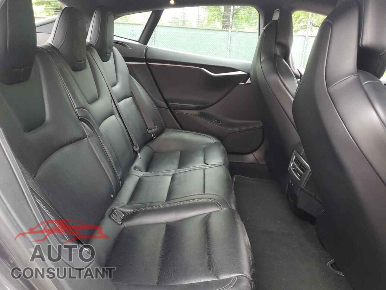 TESLA MODEL S 2018 - 5YJSA1E44JF286753