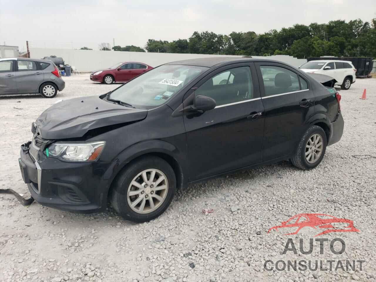 CHEVROLET SONIC 2018 - 1G1JD5SH8J4100228