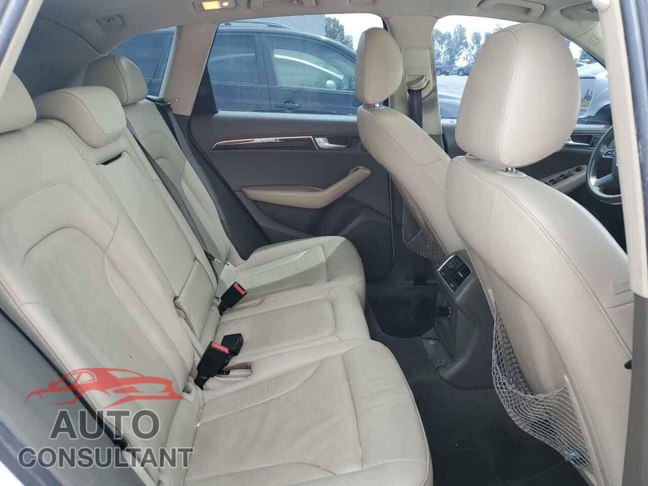 AUDI Q5 2011 - WA1CFAFP0BA031116
