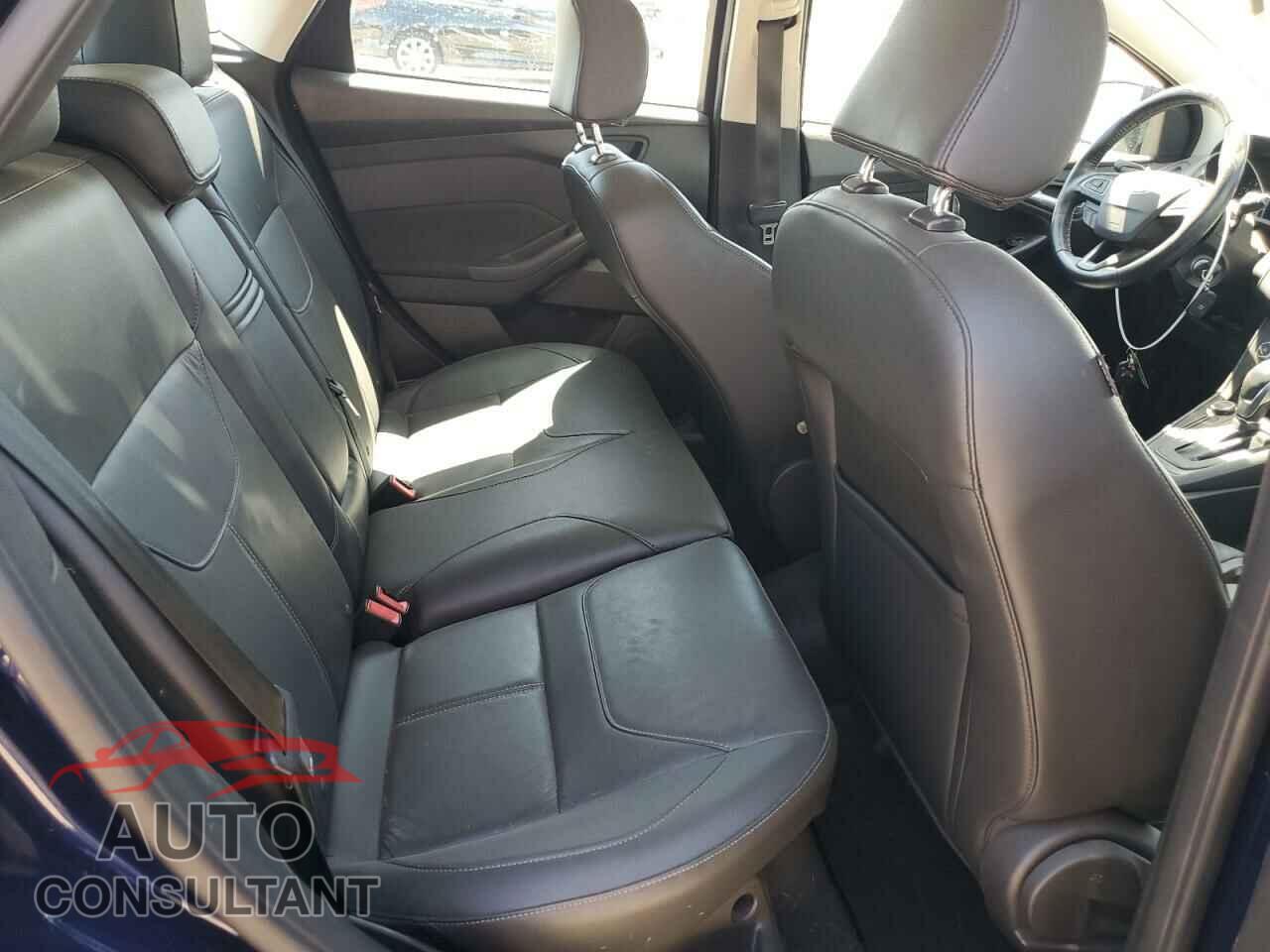 FORD FOCUS 2016 - 1FADP3K27GL368445