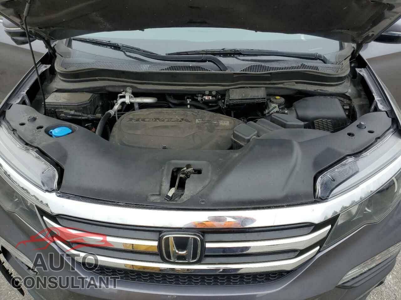HONDA PILOT 2017 - 5FNYF5H99HB045694